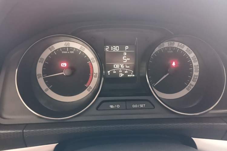 Used Skoda Kamiq 2018 1.5L Automatic Comfort Edition China VI Standard Instrument Cluster