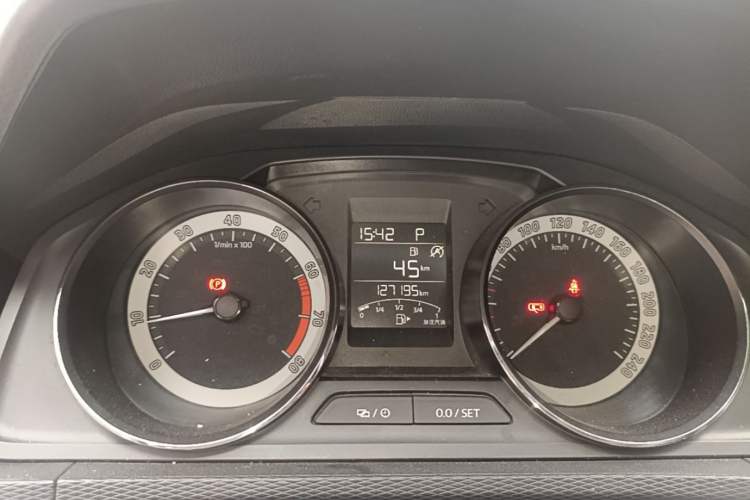 Used Skoda Kamiq 2018 1.5L Automatic Comfort Edition China VI Standard Instrument Cluster