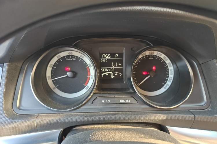 Used Skoda Kamiq 2018 1.5L Automatic Comfort Edition China VI Standard Instrument Cluster