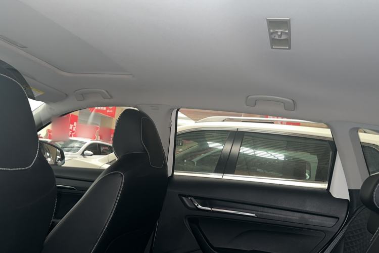Used Skoda Kamiq 2018 1.5L Automatic Comfort Edition China V Standard Interior 10