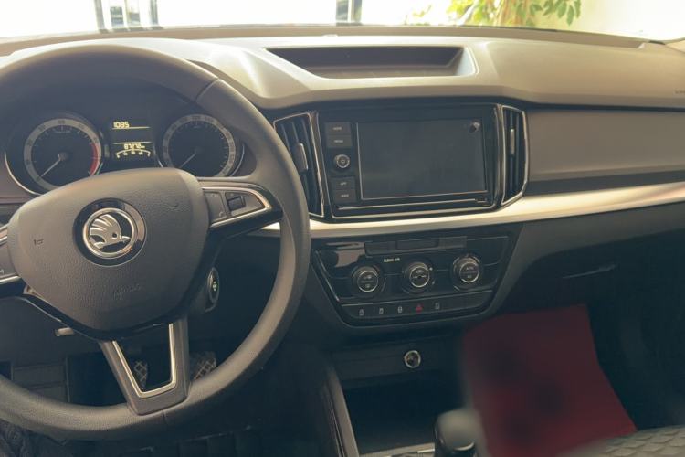 Used Skoda Kamiq 2018 1.5L Manual Comfort Edition China V Standard Interior 3
