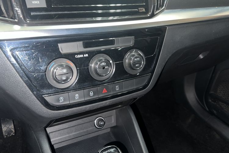 Used Skoda Kamiq 2018 1.5L Automatic Comfort Edition China V Standard Interior 5