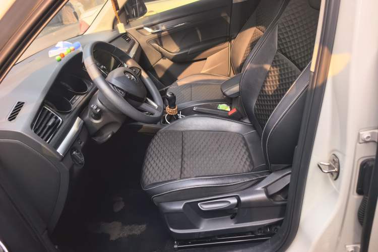 Used Skoda Kamiq 2018 1.5L Manual Comfort Edition China VI Standard Left Front Seat
