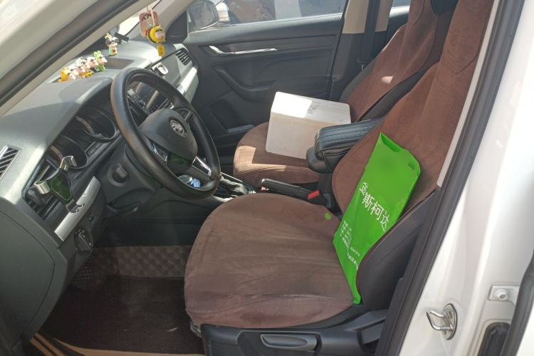 Used Skoda Kamiq 2018 1.5L Automatic Standard Edition China VI Left Front Seat