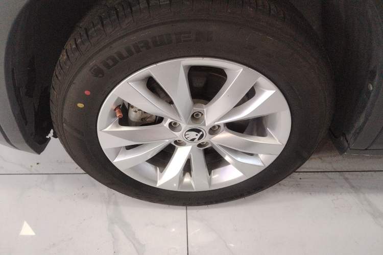 Used Skoda Kamiq 2018 1.5L Automatic Standard Version China V Emission Standard Left Front Wheel Hub
