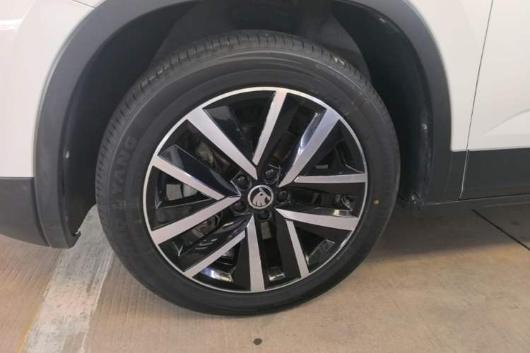 Used Skoda Kamiq 2018 1.5L Automatic Comfort Edition China VI Standard Left Front Wheel Hub