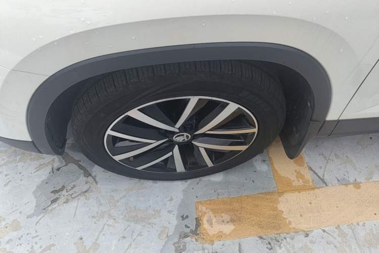 Used Skoda Kamiq 2018 1.5L Automatic Comfort Edition China VI Standard Left Front Wheel Hub