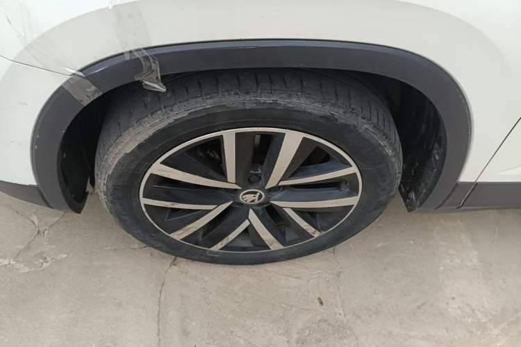 Used Skoda Kamiq 2018 1.5L Automatic Comfort Edition China VI Standard Left Front Wheel Hub