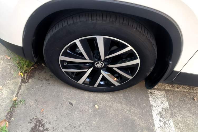 Used Skoda Kamiq 2018 1.5L Automatic Comfort Edition China V Standard Left Front Wheel Hub