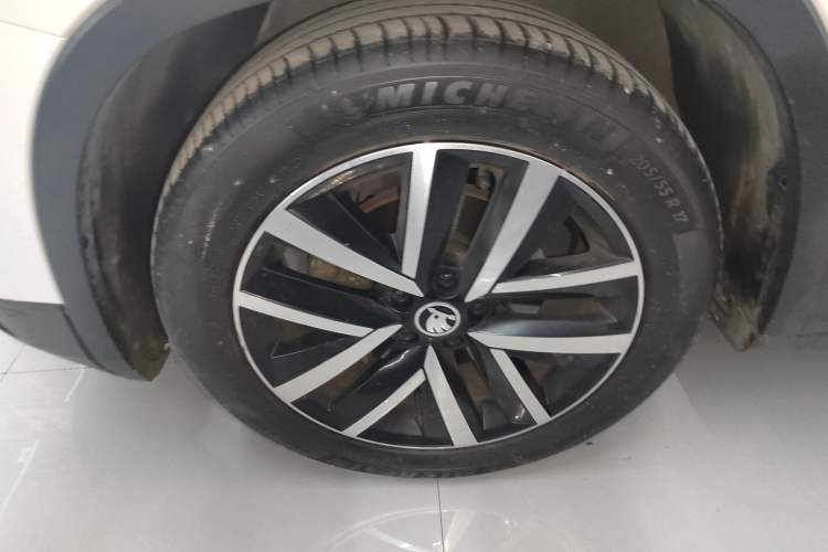 Used Skoda Kamiq 2018 1.5L Manual Comfort Edition China VI Standard Left Front Wheel Hub