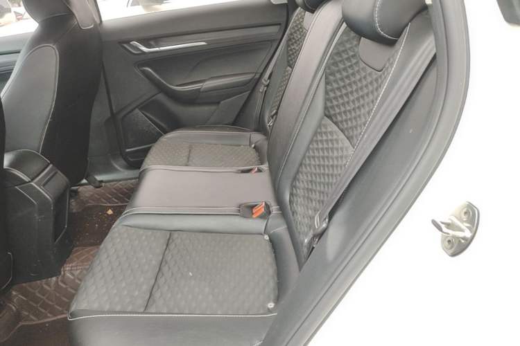 Used Skoda Kamiq 2018 1.5L Automatic Comfort Edition China VI Standard Left Rear Seat