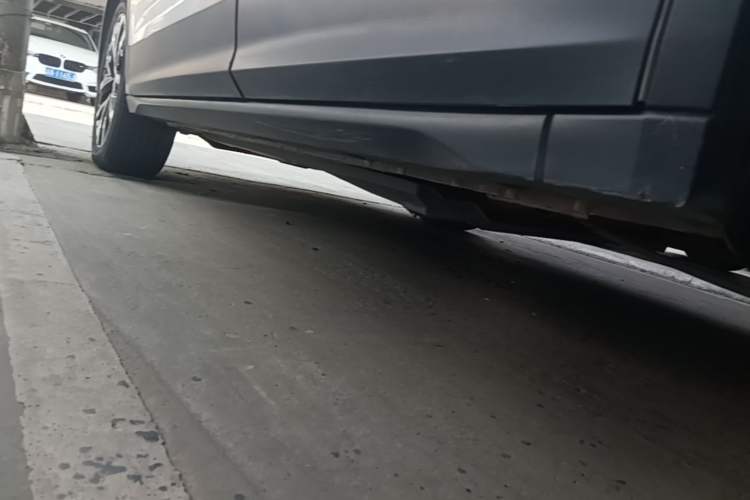 Used Skoda Kamiq 2018 1.5L Automatic Comfort Edition China VI Standard Left Side Sill