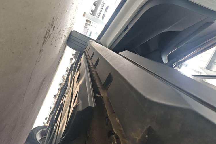 Used Skoda Kamiq 2018 1.5L Automatic Standard Version China V Emission Standard Left Side Sill