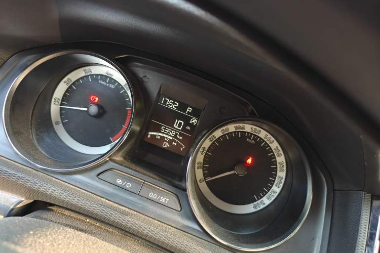 Used Skoda Kamiq 2018 1.5L Automatic Comfort Edition China VI Standard Odometer Close Up