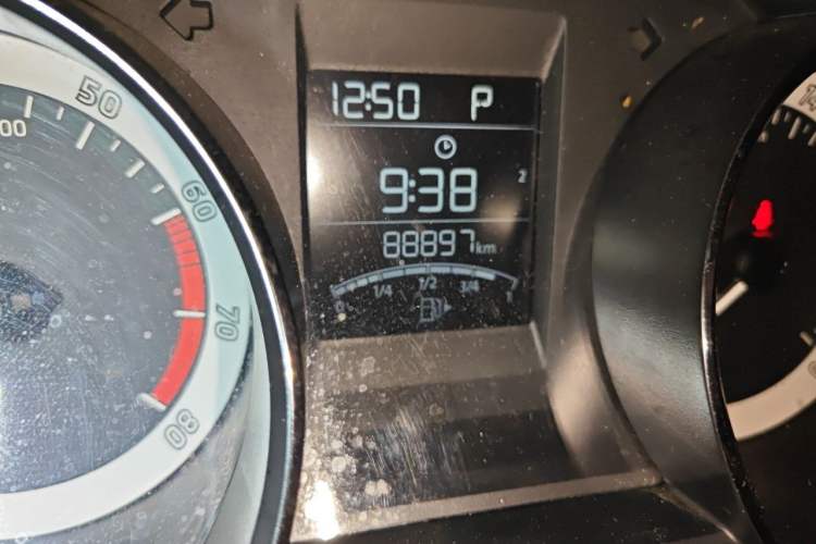 Used Skoda Kamiq 2018 1.5L Automatic Standard Version China V Emission Standard Odometer Close Up