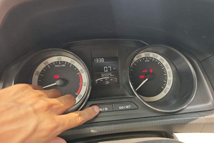 Used Skoda Kamiq 2018 1.5L Manual Standard Edition China VI Odometer Close Up