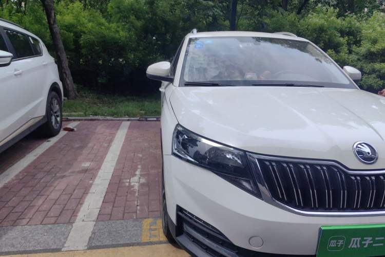 Used Skoda Kamiq 2018 1.5L Automatic Comfort Edition China VI Standard Right Front Headlight