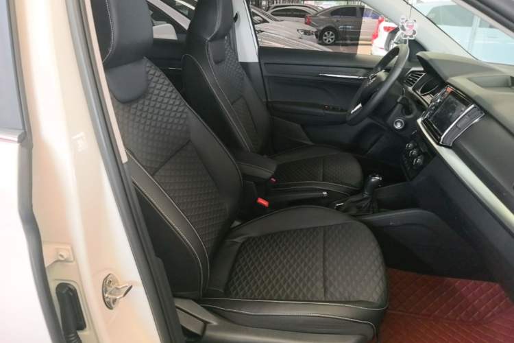 Used Skoda Kamiq 2018 1.5L Automatic Comfort Edition China VI Standard Right Front Seat