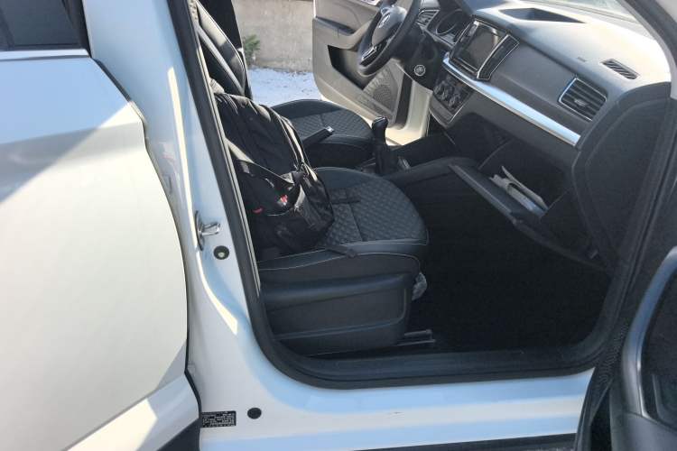 Used Skoda Kamiq 2018 1.5L Manual Comfort Edition China VI Standard Right Front Seat