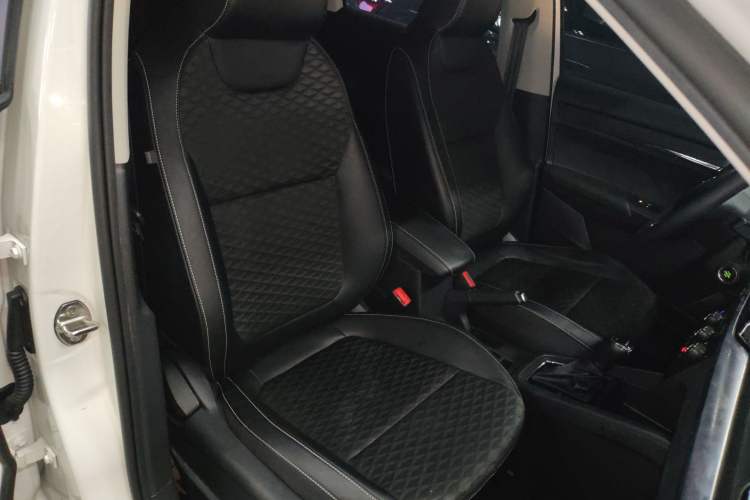 Used Skoda Kamiq 2018 1.5L Automatic Comfort Edition China VI Standard Right Front Seat