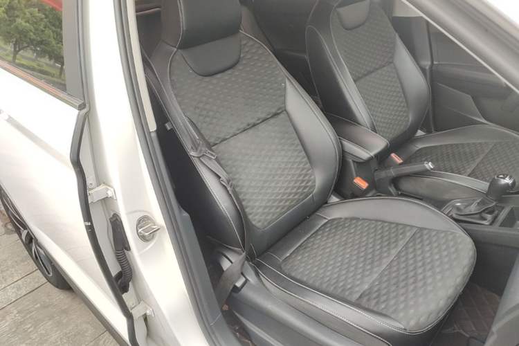 Used Skoda Kamiq 2018 1.5L Automatic Comfort Edition China VI Standard Right Front Seat