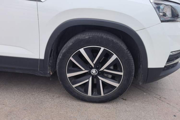 Used Skoda Kamiq 2018 1.5L Automatic Comfort Edition China VI Standard Right Front Wheel Hub