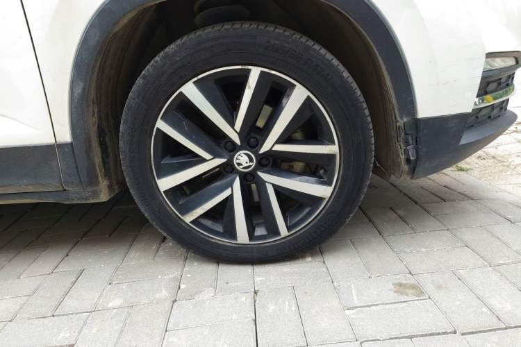 Used Skoda Kamiq 2018 1.5L Automatic Comfort Edition China VI Standard Right Front Wheel Hub