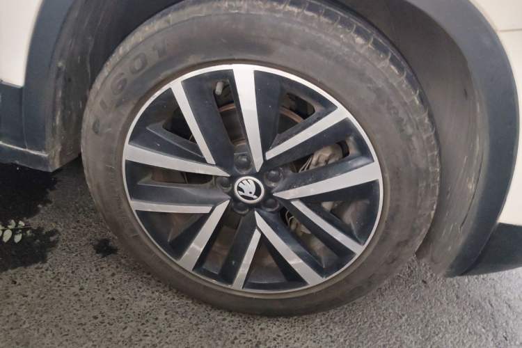 Used Skoda Kamiq 2018 1.5L Manual Comfort Edition China V Standard Right Front Wheel Hub
