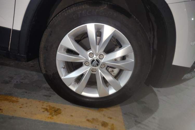 Used Skoda Kamiq 2018 1.5L Automatic Standard Version China V Emission Standard Right Front Wheel Hub