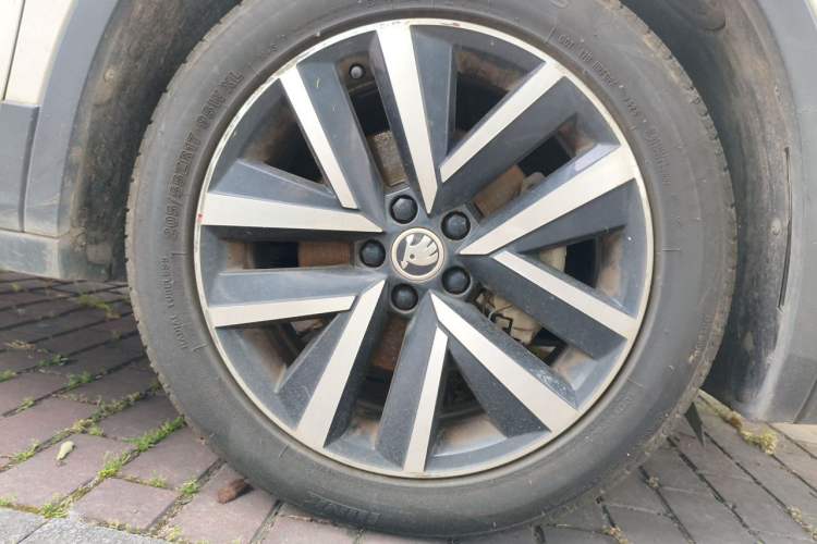 Used Skoda Kamiq 2018 1.5L Manual Comfort Edition China V Standard Right Front Wheel Hub