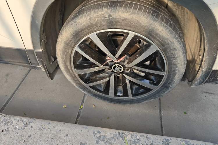 Used Skoda Kamiq 2018 1.5L Automatic Comfort Edition China VI Standard Right Front Wheel Hub