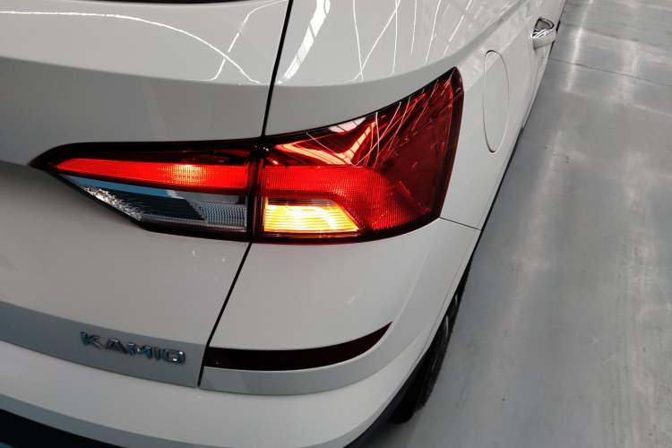 Used Skoda Kamiq 2018 1.5L Automatic Comfort Edition China VI Standard Right Rear Taillight