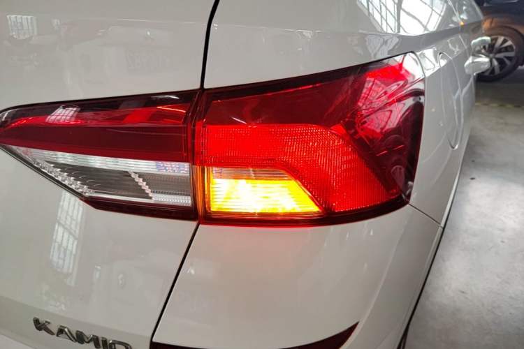 Used Skoda Kamiq 2018 1.5L Automatic Comfort Edition China VI Standard Right Rear Taillight