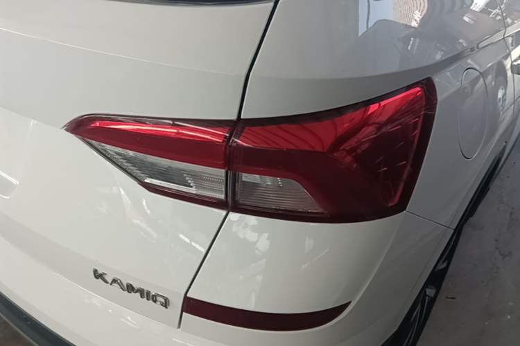 Used Skoda Kamiq 2018 1.5L Automatic Comfort Edition China VI Standard Right Rear Taillight