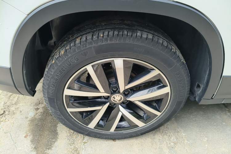 Used Skoda Kamiq 2018 1.5L Manual Comfort Edition China VI Standard Right Rear Wheel Hub