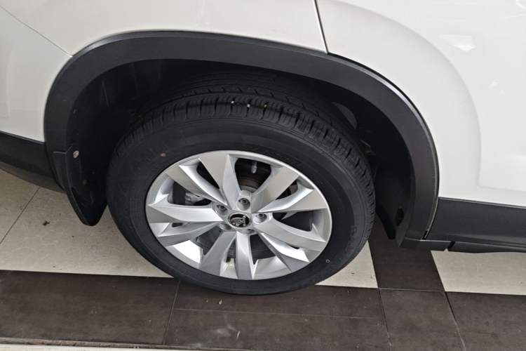 Used Skoda Kamiq 2018 1.5L Automatic Standard Version China V Emission Standard Right Rear Wheel Hub