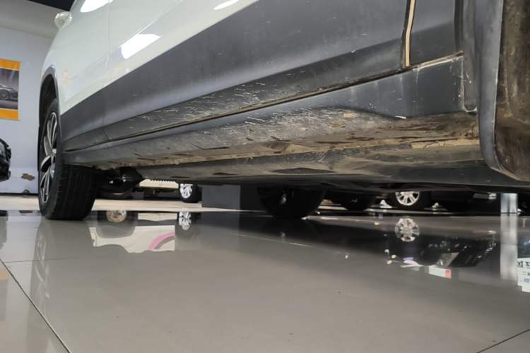 Used Skoda Kamiq 2018 1.5L Automatic Comfort Edition China VI Standard Right Side Sill