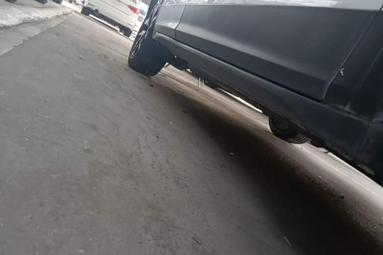 Used Skoda Kamiq 2018 1.5L Automatic Comfort Edition China VI Standard Right Side Sill