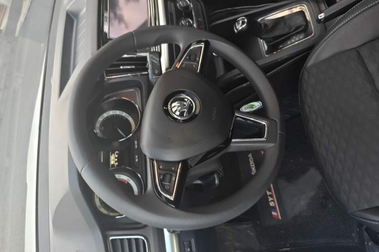 Used Skoda Kamiq 2018 1.5L Automatic Comfort Edition China V Standard Steering Wheel