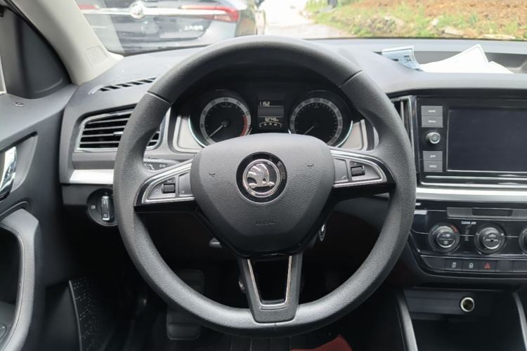 Used Skoda Kamiq 2018 1.5L Manual Comfort Edition China VI Standard Steering Wheel