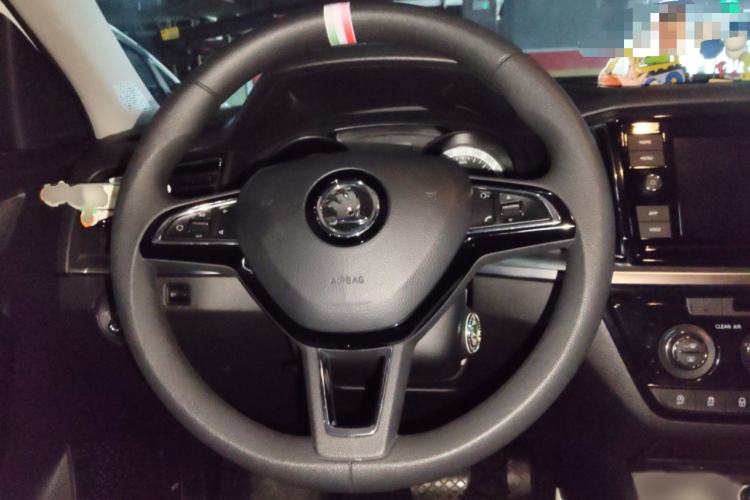 Used Skoda Kamiq 2018 1.5L Automatic Comfort Edition China VI Standard Steering Wheel