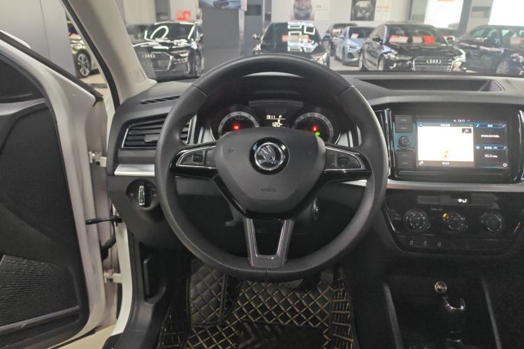 Used Skoda Kamiq 2018 1.5L Automatic Comfort Edition China VI Standard Steering Wheel