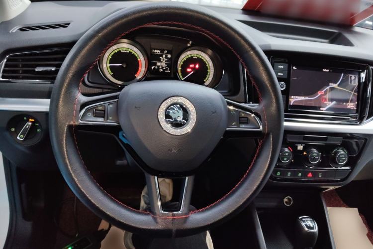 Used Skoda Kamiq 2018 1.5L Automatic Comfort Edition China VI Standard Steering Wheel