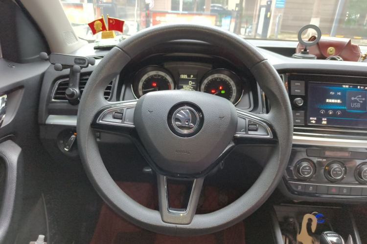 Used Skoda Kamiq 2018 1.5L Automatic Comfort Edition China VI Standard Steering Wheel