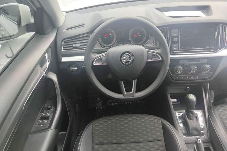 Used Skoda Kamiq 2018 1.5L Automatic Comfort Edition China VI Standard Steering Wheel