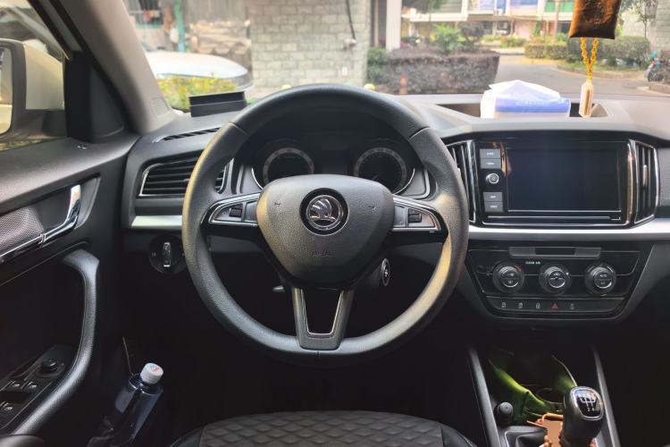 Used Skoda Kamiq 2018 1.5L Manual Comfort Edition China VI Standard Steering Wheel