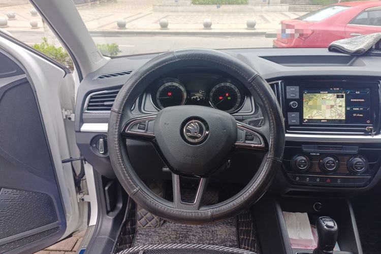 Used Skoda Kamiq 2018 1.5L Automatic Comfort Edition China VI Standard Steering Wheel