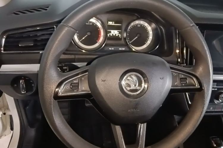 Used Skoda Kamiq 2018 1.5L Automatic Comfort Edition China V Standard Steering Wheel