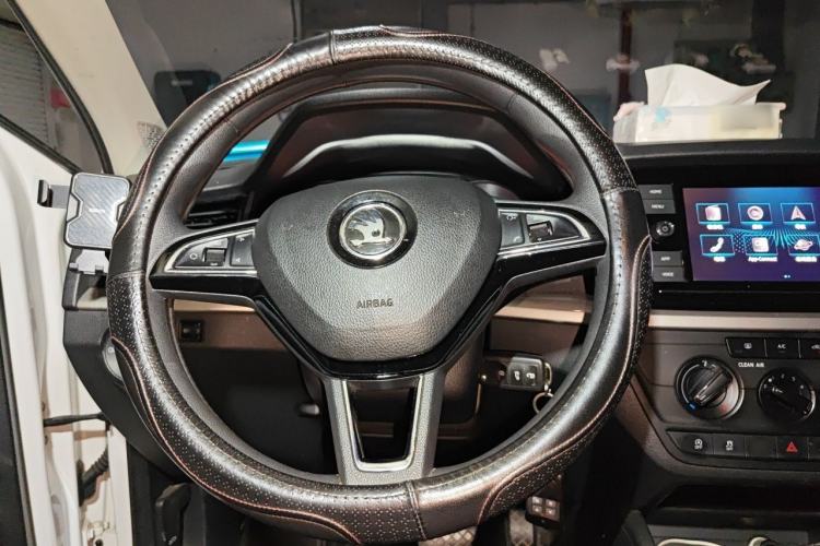 Used Skoda Kamiq 2018 1.5L Automatic Standard Version China V Emission Standard Steering Wheel