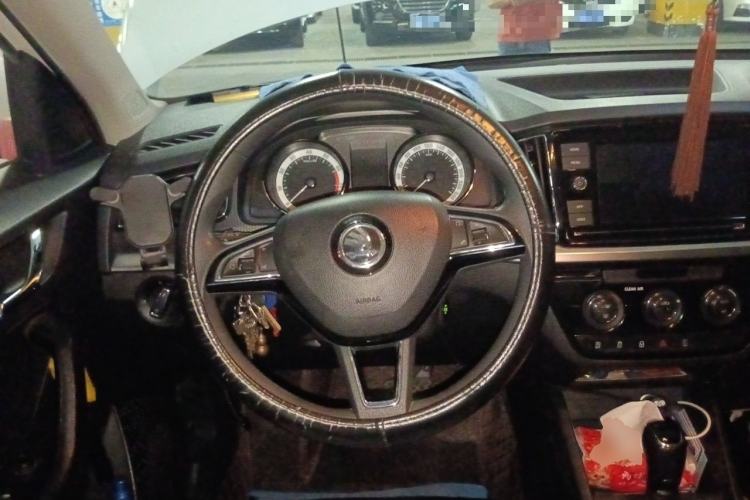Used Skoda Kamiq 2018 1.5L Automatic Comfort Edition China VI Standard Steering Wheel